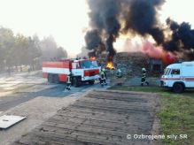 Pád dopravného lietadla do obytnej zóny na Lešti
