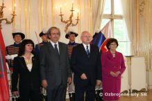 Veľvyslanci odovzdali poverovacie listiny