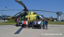 Vrtuľníkové krídlo privítalo delegáciu vzdušných síl Vietnamskej socialistickej republiky