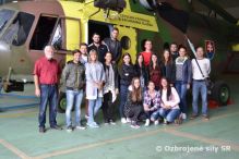 Poslucháči Akadémie policajného zboru navštívili vrtuľníkové krídlo