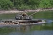 Trebišovskí tankisti prekonali vodnú prekážku na Lešti 7