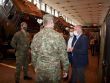Minister obrany navtvil podriaden tvary brigdy bojovho zabezpeenia