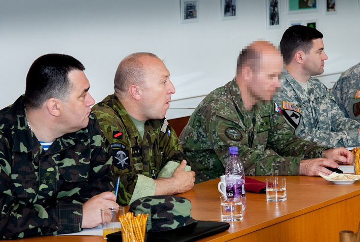 007_2014_05_23_návšteva_vojenský_diplomatický_zbor