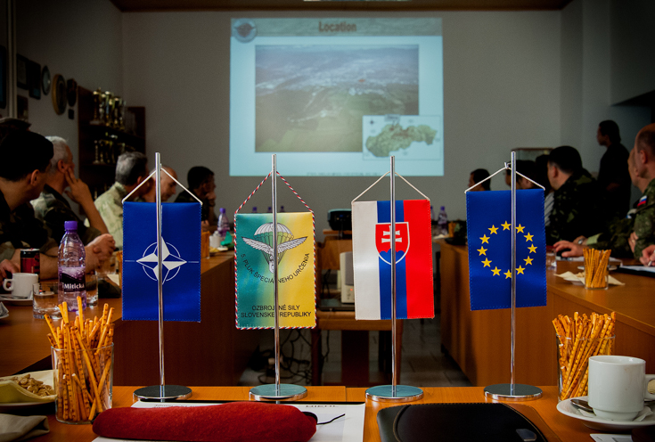 013_2014_05_23_návšteva_vojenský_diplomatický_zbor