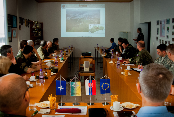 014_2014_05_23_návšteva_vojenský_diplomatický_zbor