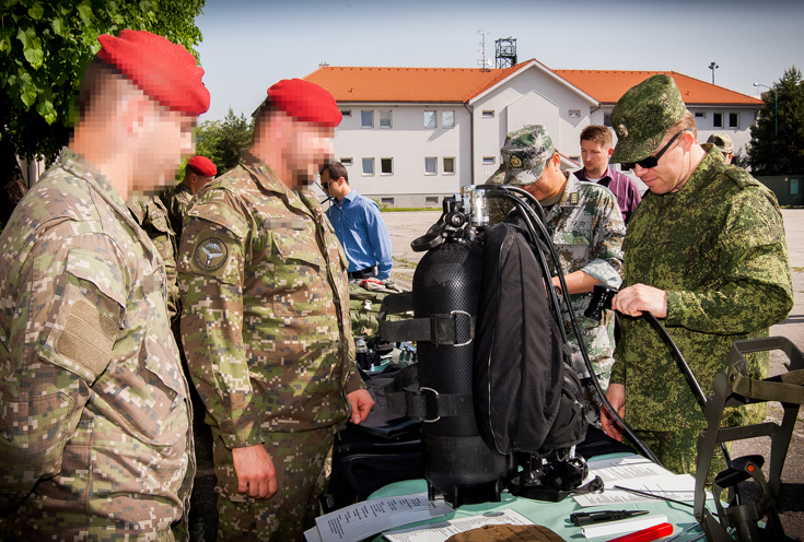 026_2014_05_23_návšteva_vojenský_diplomatický_zbor