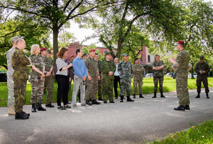 029_2014_05_23_návšteva_vojenský_diplomatický_zbor