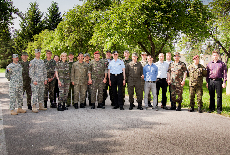 050_2014_05_23_návšteva_vojenský_diplomatický_zbor